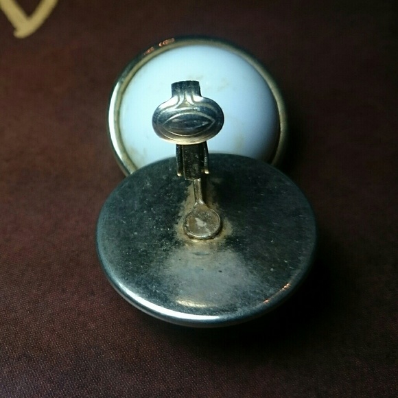 Antique Eggshell Earrings - Picture 4 of 7